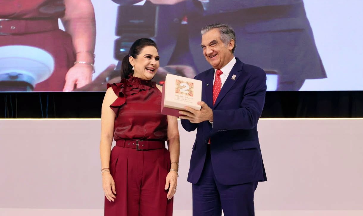 Mónica, la gestora incansable: Américo