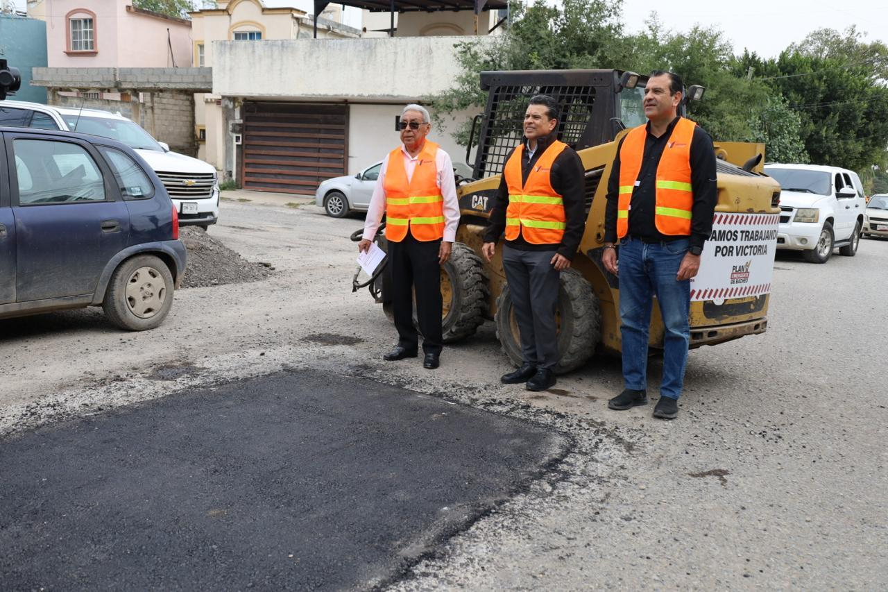 Restauración de carpeta asfáltica mejora seguridad vial y movilidad comercial...: Gattás