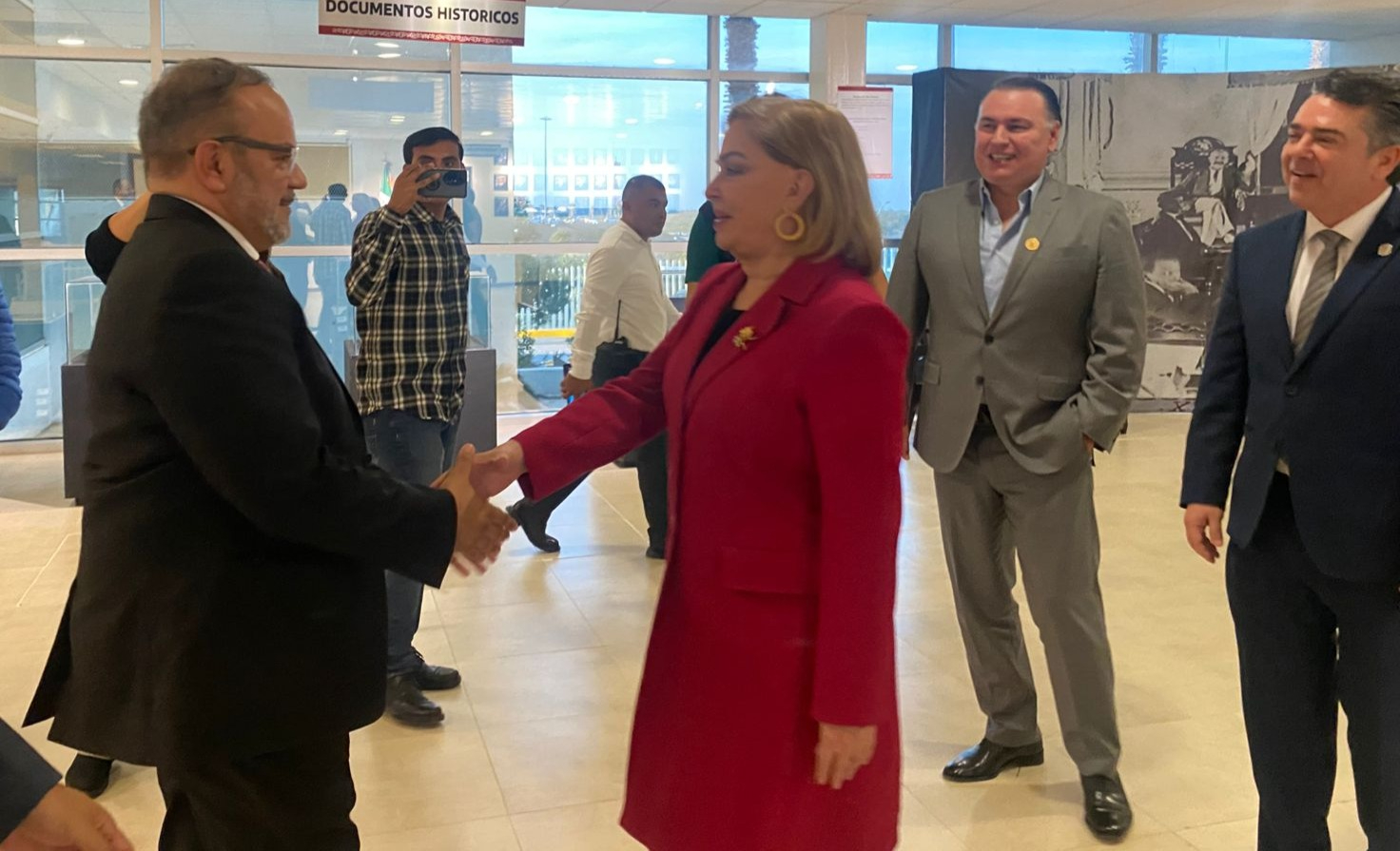 Rinde García Repper Protesta como Fiscal Anticorrupción...; gana por Mayoría... y renuncia como Magistrado