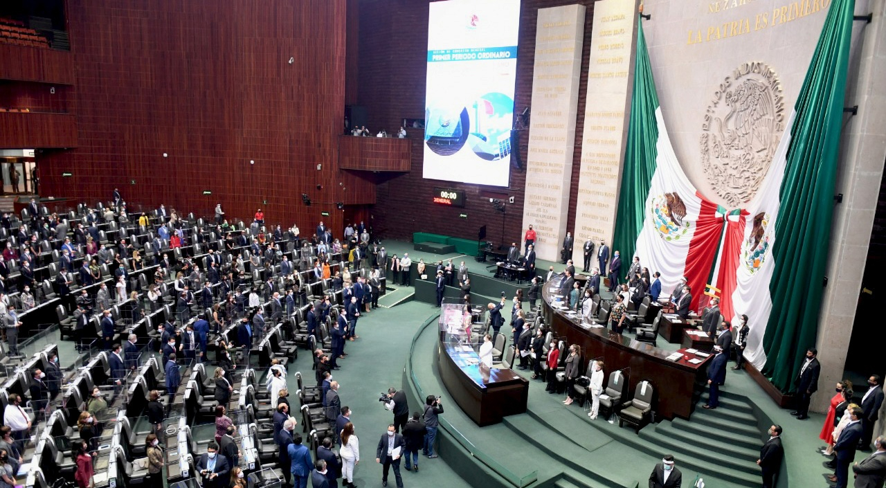 Diputados, salvarán austeridad; tendrán alza salarial