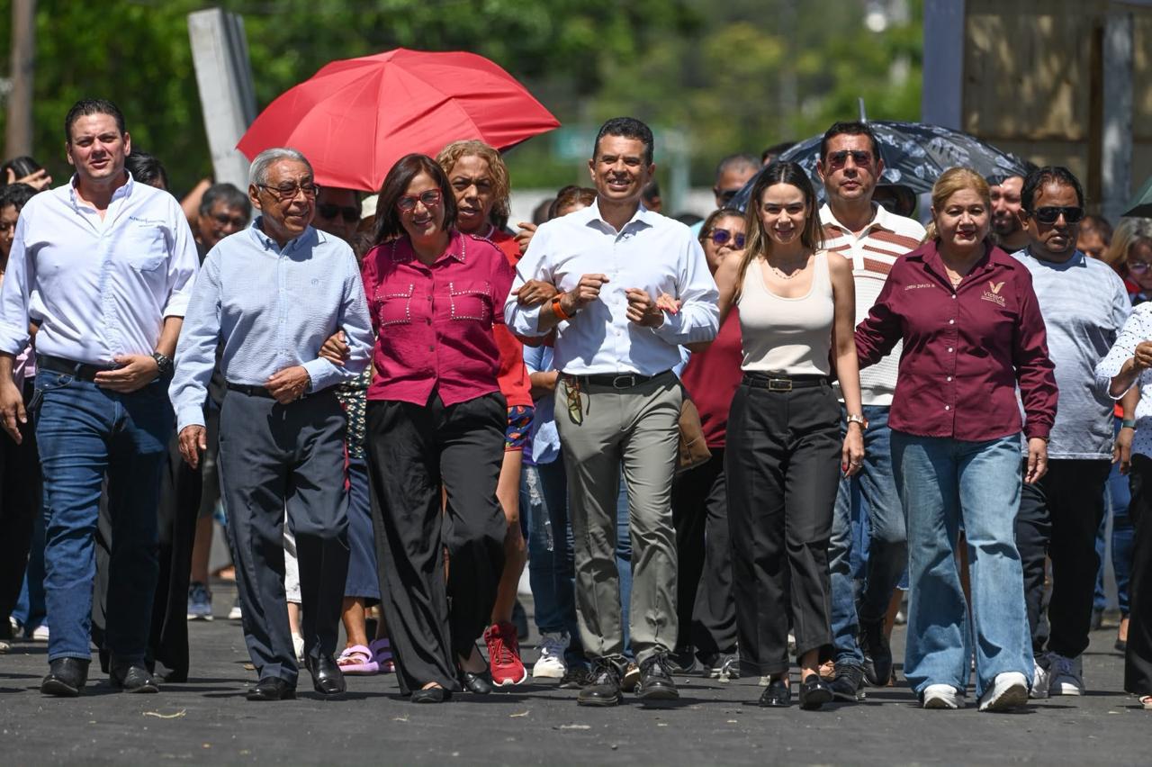 Termina espera de 45 años; entrega Gattás pavimentación a familias de La Libertad