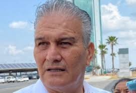 En vilo, permanencia del Secretario de Salud; crecen rumores sobre su salida