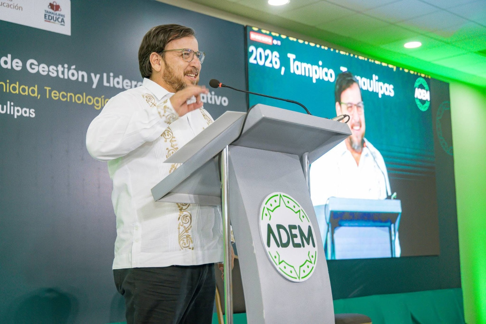 'Hoy, liderazgo, innovación pedagógica e inteligencia artificial son cimientos de Educación...'