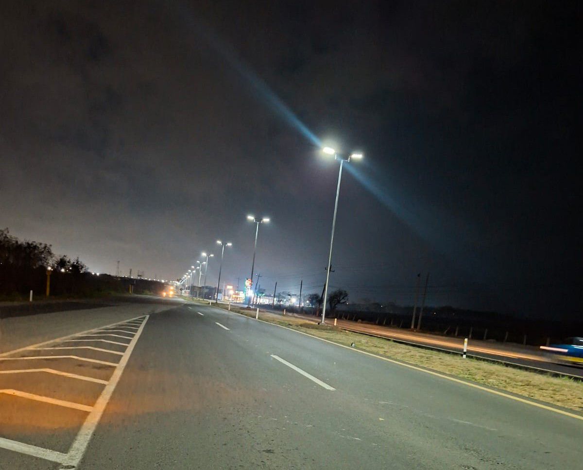 Tiende Estado red de alumbrado público  solar en vía Tampico-Ciudad Mante