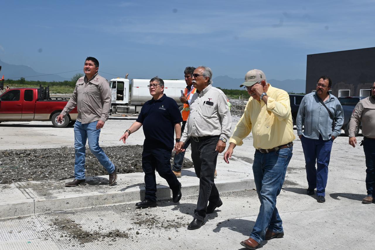 Supervisan avance de la Estación Cuarentenaria Estatal "La Gloria"