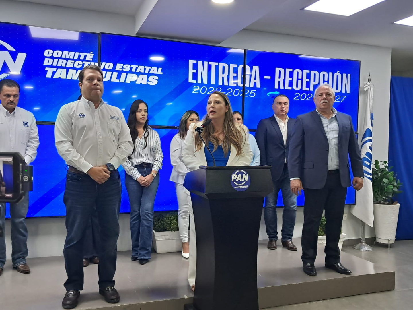 Asume Gloria CDE del PAN: 'No se trata de recuperar el pasado sino de recuperar la confianza...'