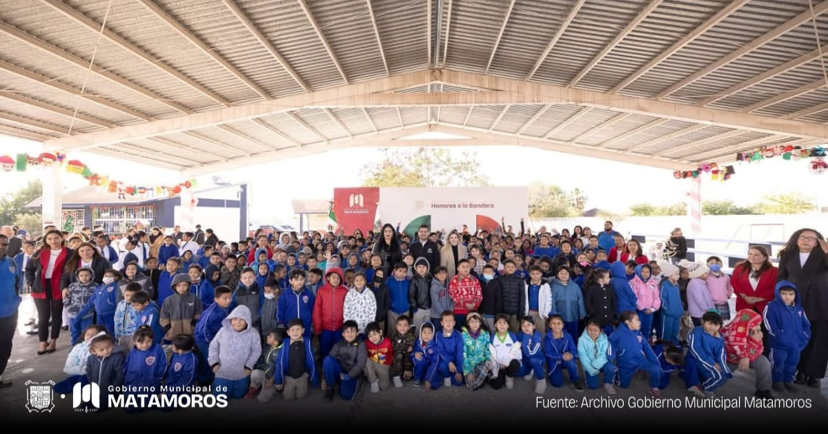 Beto Granados inaugura aula en escuela primaria en Matamoros