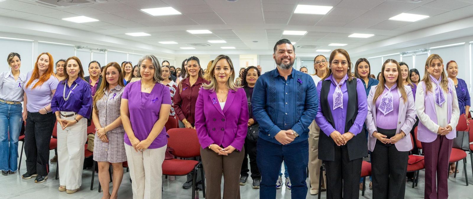 Es 'Inteligencia Emocional' el nuevo código de liderazgo femenino