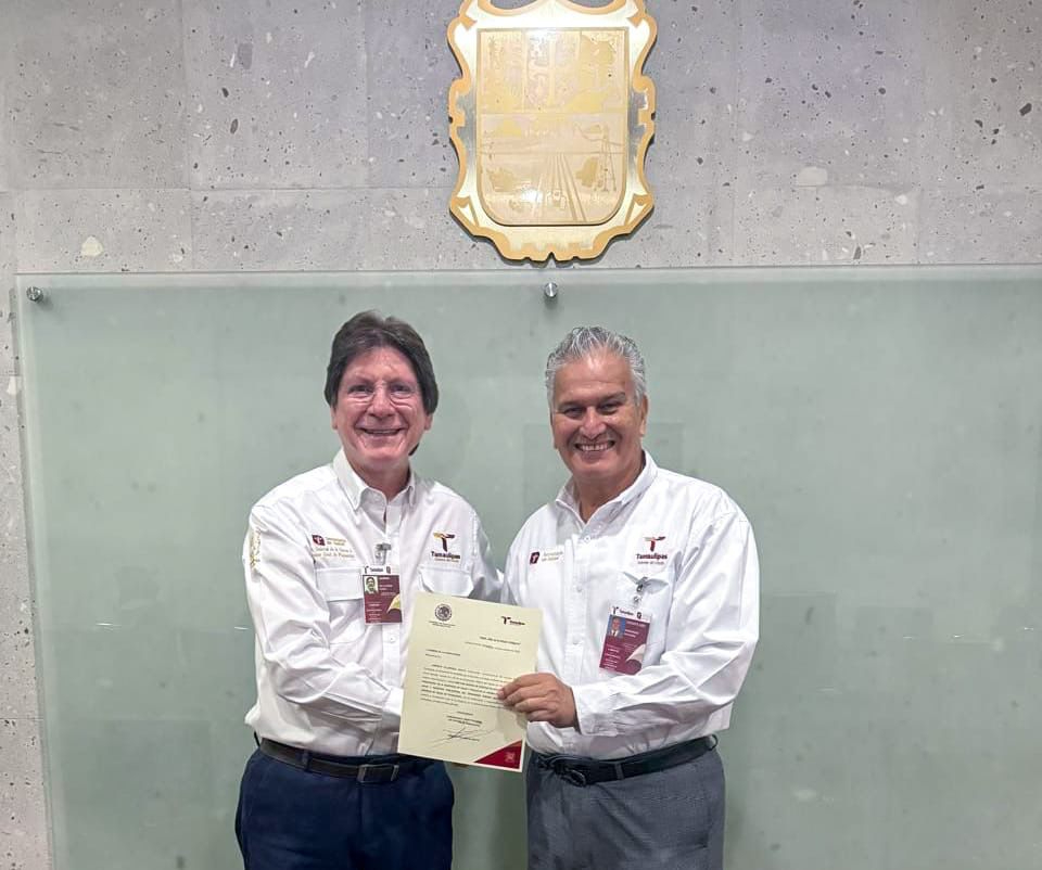 Entrega secretario de Salud nombramientos a funcionarios dentro de la nueva estructura orgánica de esta dependencia