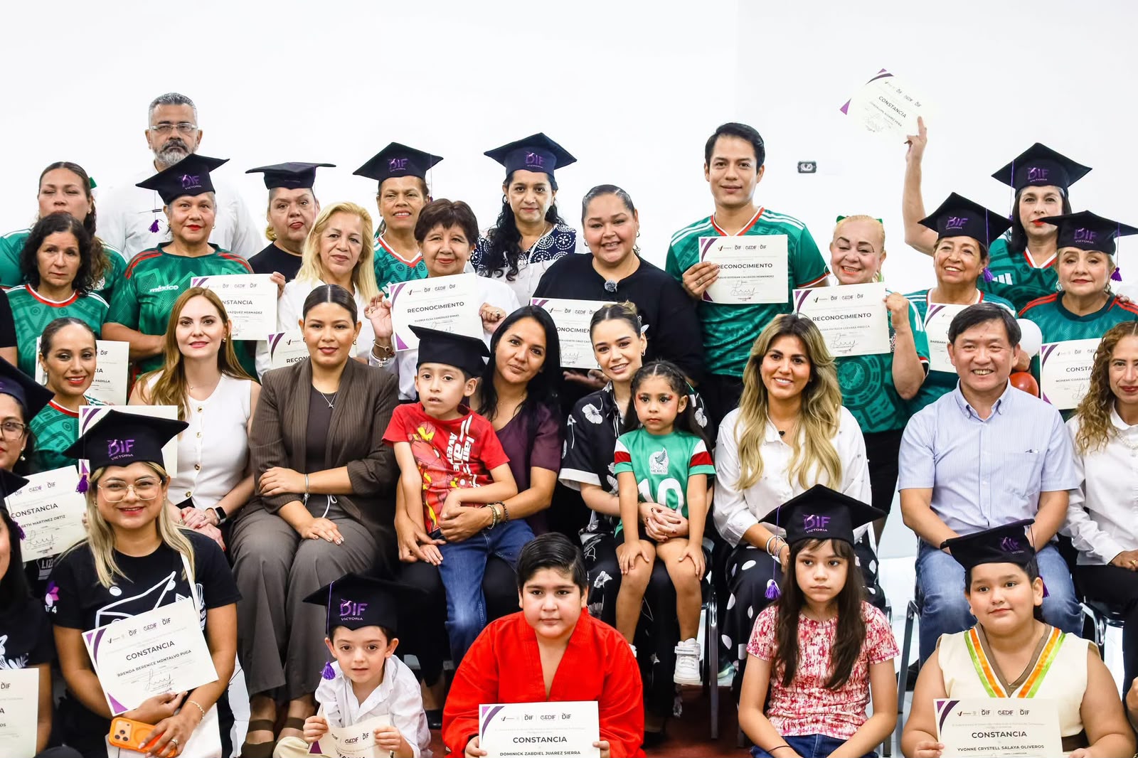 Reconoce Lucy de Gattás esfuerzo y compromiso de CEDIF-Victoria al cerrar Ciclo Escolar