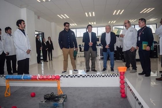 Interesa a Agencia Nacional de Aduanas capacidad de egresados de UTNL...