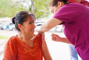 Mantiene Nuevo Laredo Jornada de Vacunación contra la Influenza