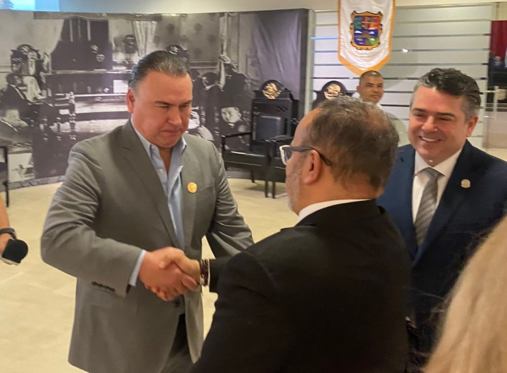 Rinde García Repper Protesta como Fiscal Anticorrupción...; gana por Mayoría... y renuncia como Magistrado