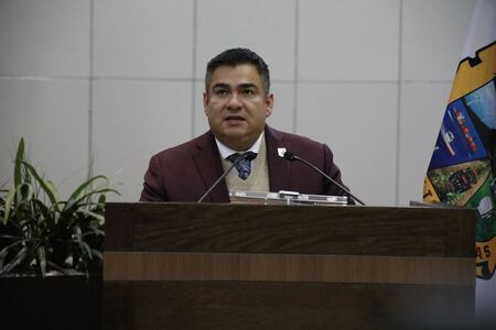 ... Pero previo a Aprobación se vivieron momentos de tensión entre MORENA y PAN...