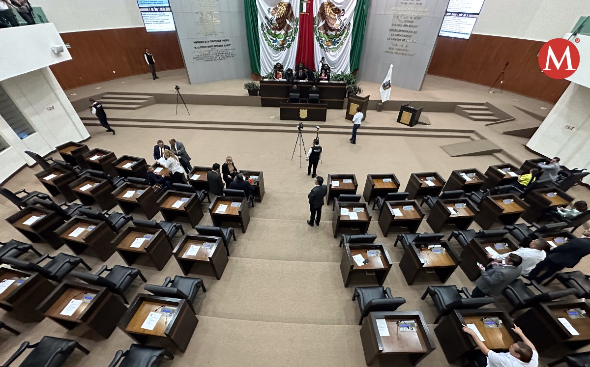 Congreso impulsa apoyo psicológico a médicos