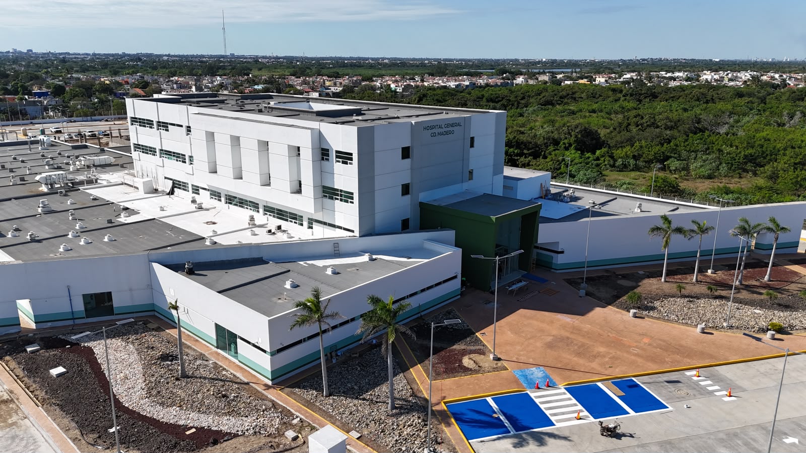 Amplía Gobierno de Américo atención médica al consolidar red hospitalaria