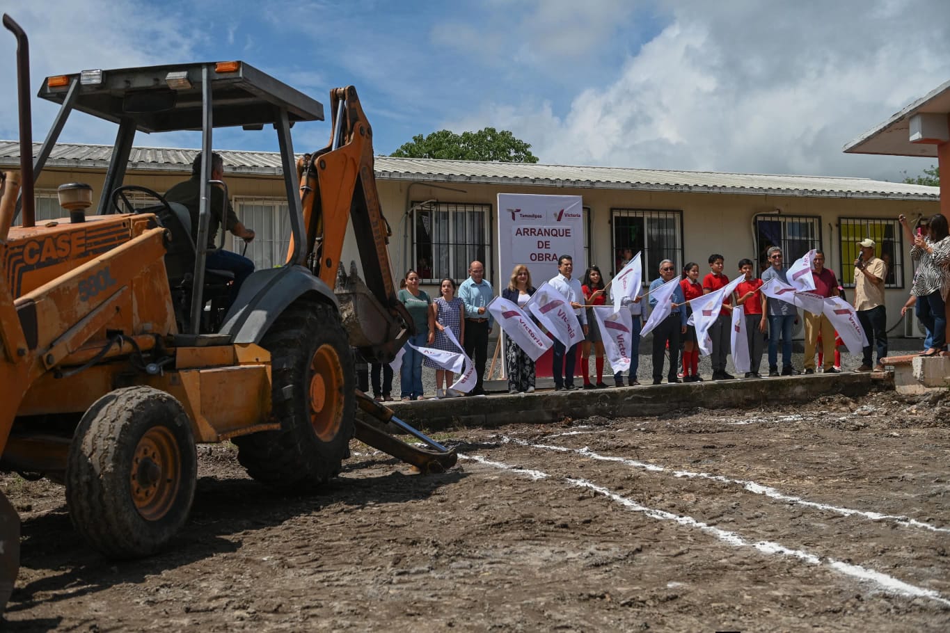 Inversión en Educación una apuesta directa al futuro: Gattás
