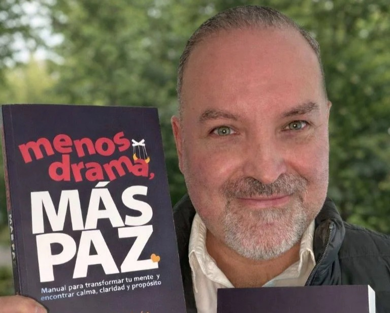 Nominado al Oscar 2026, oriundo de NLD, presentará su libro 'Menos drama, más paz'