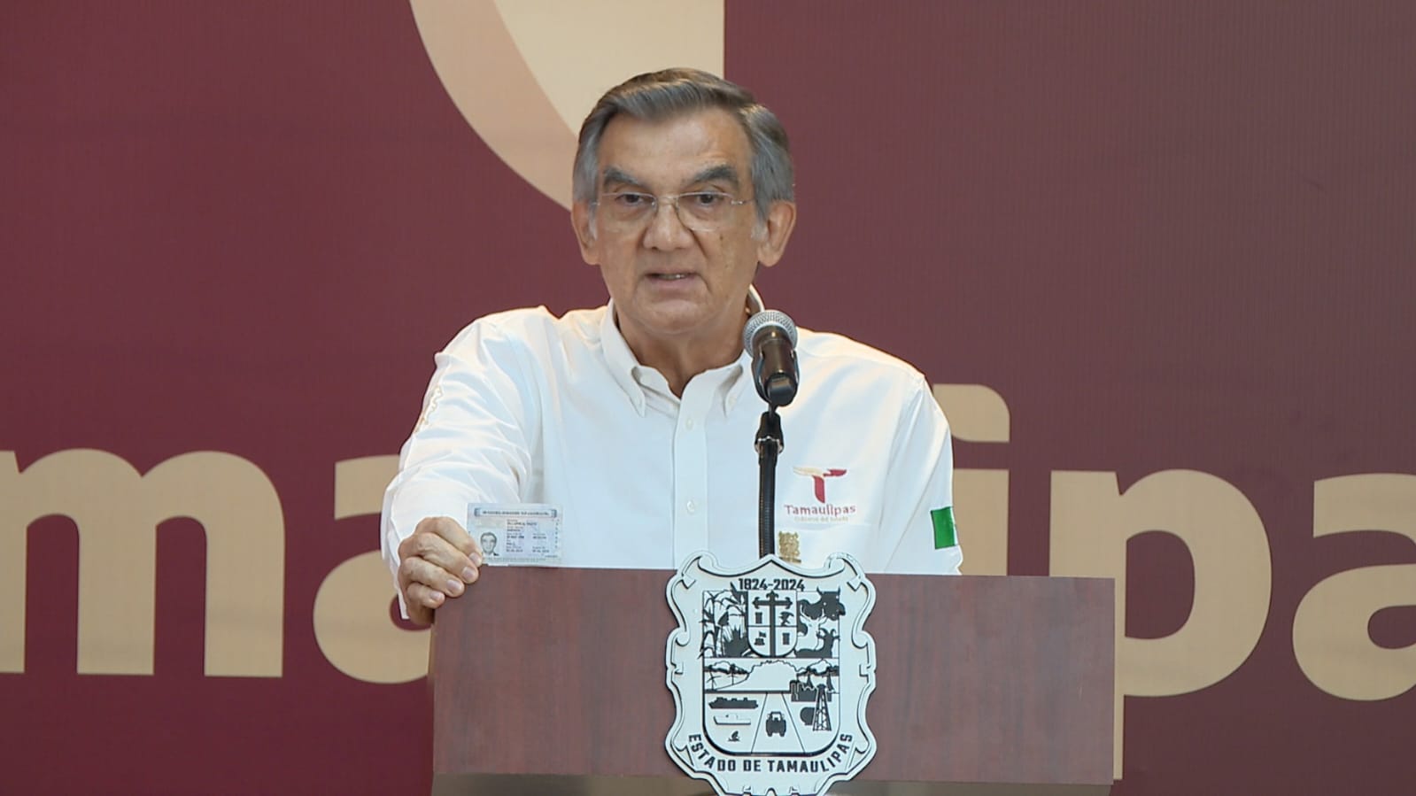 Mi visa, vigente; nunca he incurrido en algún Delito ni estoy relacionado con organizaciones criminales...: AVA