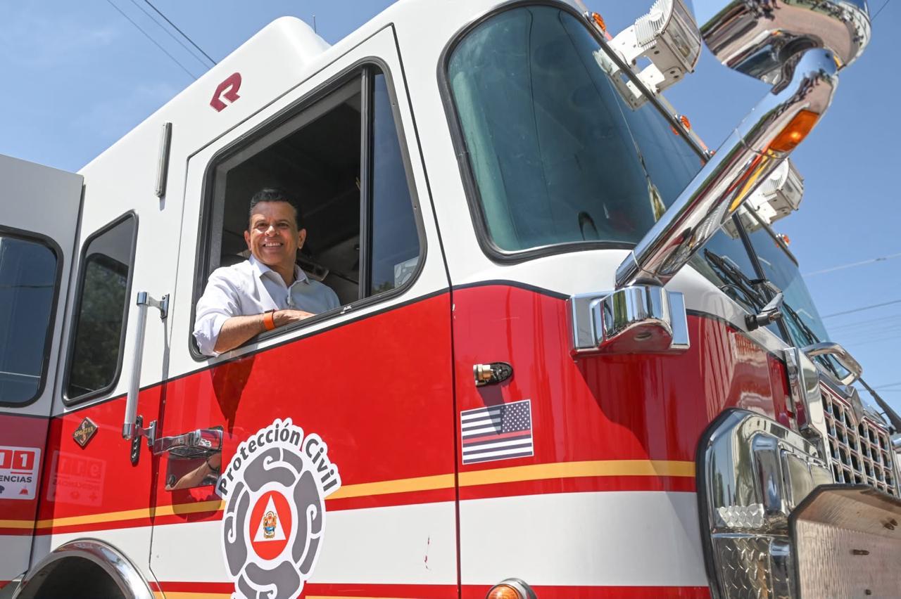 Son bomberos ejemplo de entrega, disciplina y servicio: Gattás